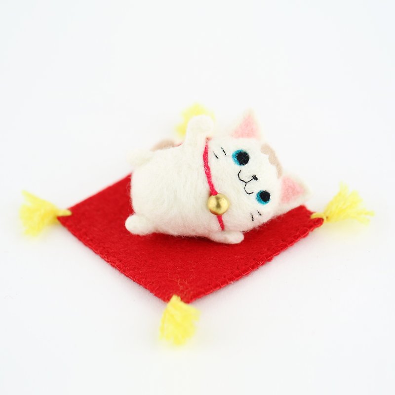 Lucky cat wool felting decoration - Items for Display - Wool 