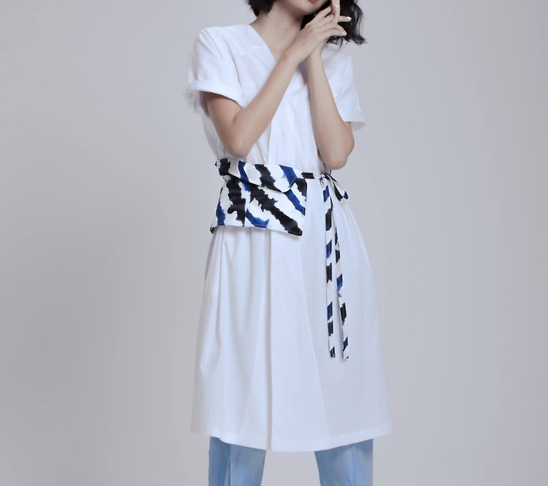 YIBO/白色落肩極簡洋裝 - 洋裝/連身裙 - 棉．麻 白色
