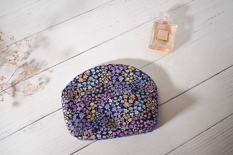 Mermaid series cosmetic bag / clutch bag / limited edition handmade bag / psychedelic purple flower / pre-order - กระเป๋าคลัทช์ - กระดาษ สีม่วง