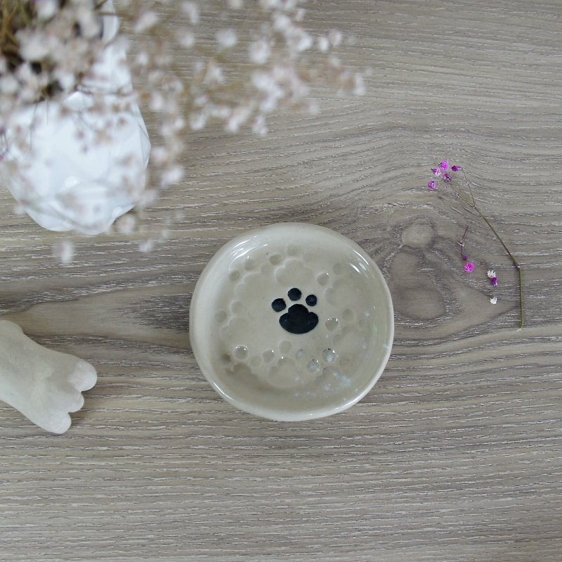 猫の足、足跡、ミートボール、ソーサー、小皿、醤油ソーサー、小型ソーサー - 直径約8.5 cm - 小皿 - 陶器 ホワイト