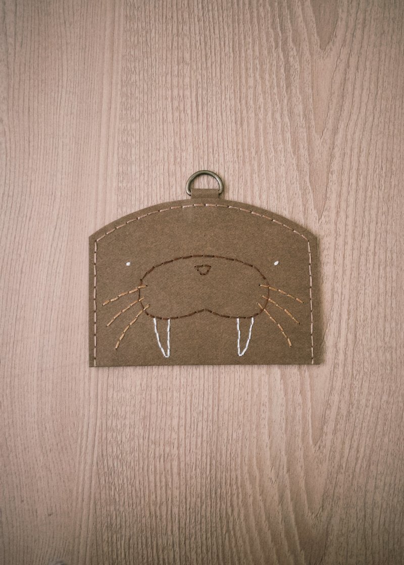 Walrus Ticket Card Holder is in stock and will be available immediately - ที่ใส่บัตรคล้องคอ - กระดาษ สีนำ้ตาล