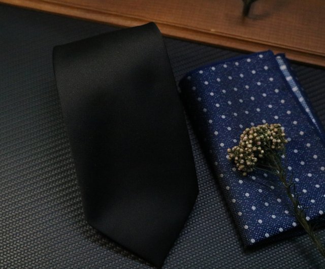 た*た様 虎刺繍 黒ネクタイ 虎刺繍 黒ネクタイ
