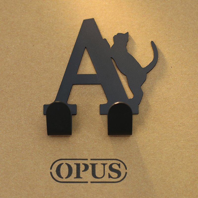[OPUS Dongqi Metalworking] When the cat meets the letter A-hook (black)/wall decoration hook/shape hook - Hangers & Hooks - Other Metals Black