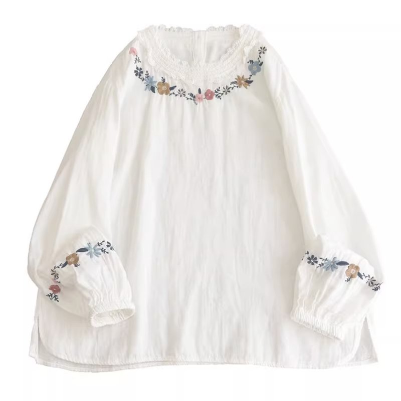 [Sori Zhihai] Embroidered Garland Shirt Double Layer Cotton Round Neck Lace (Pre-Order) - เสื้อผู้หญิง - ผ้าฝ้าย/ผ้าลินิน ขาว