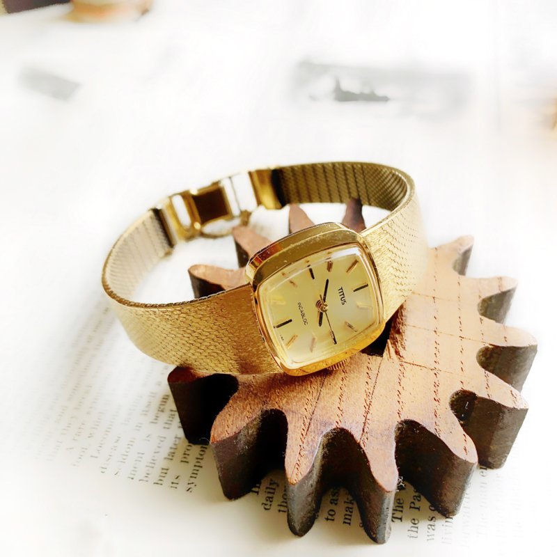 1970 Titus manual winding mechanical watch - นาฬิกาผู้หญิง - โลหะ สีทอง