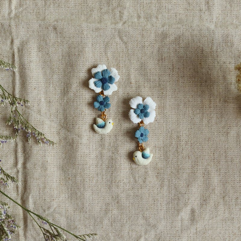 [Birds, Birds and Flowers] Blue Bird Soft Pottery Earrings/ Clip-On(Single Side Sale) - Earrings & Clip-ons - Clay Blue