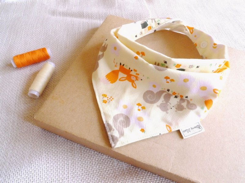 Cute little raccoon - triangle bibs - ผ้ากันเปื้อน - ผ้าฝ้าย/ผ้าลินิน สีเหลือง