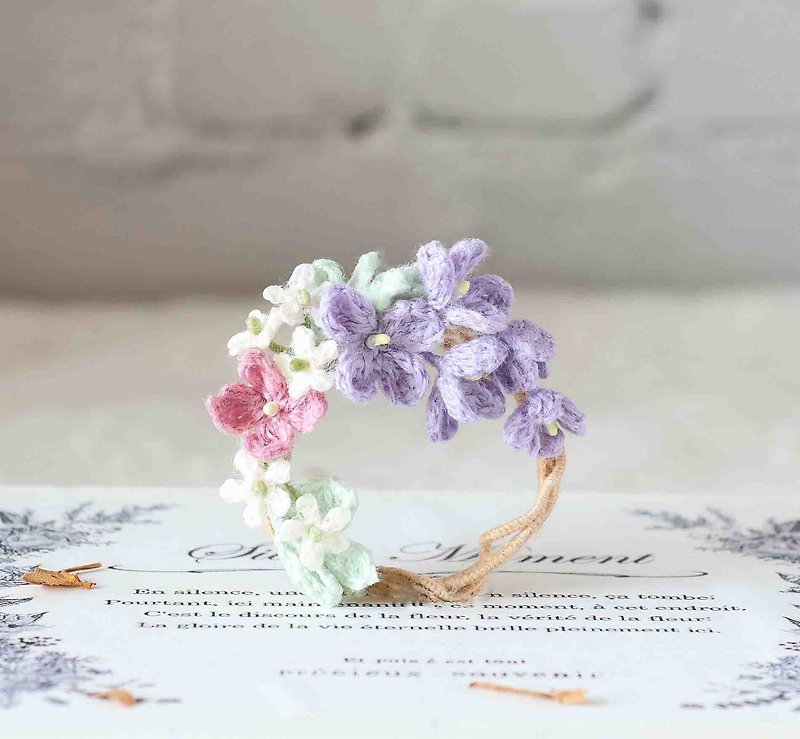Lilac & Lace Flower Pink&Purple Color Pin/Necklace EmbroideryThread HandCrochet - สร้อยคอ - ผ้าฝ้าย/ผ้าลินิน สีม่วง