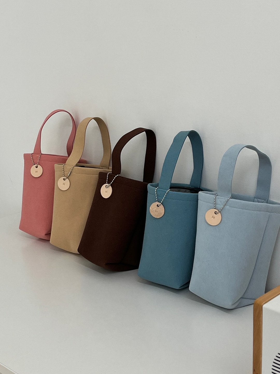 [Refurbished clearance] Suede-like beverage bag - cup cover - 5 colors - ถุงใส่กระติกนำ้ - วัสดุอื่นๆ หลากหลายสี