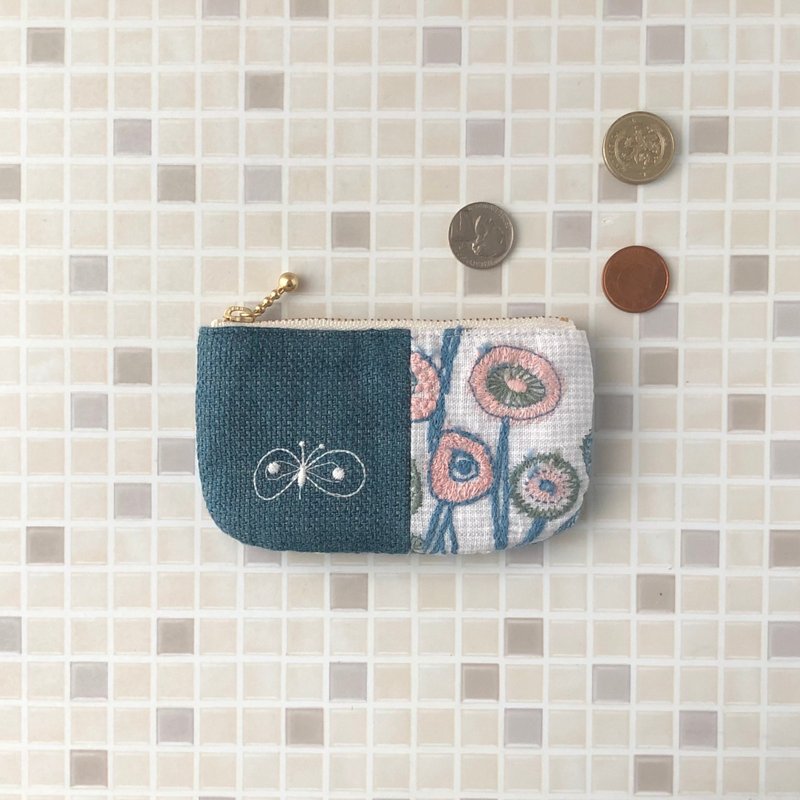 mina perhonen Flower lover and butterfly coin case mini pouch - Coin Purses - Cotton & Hemp Blue