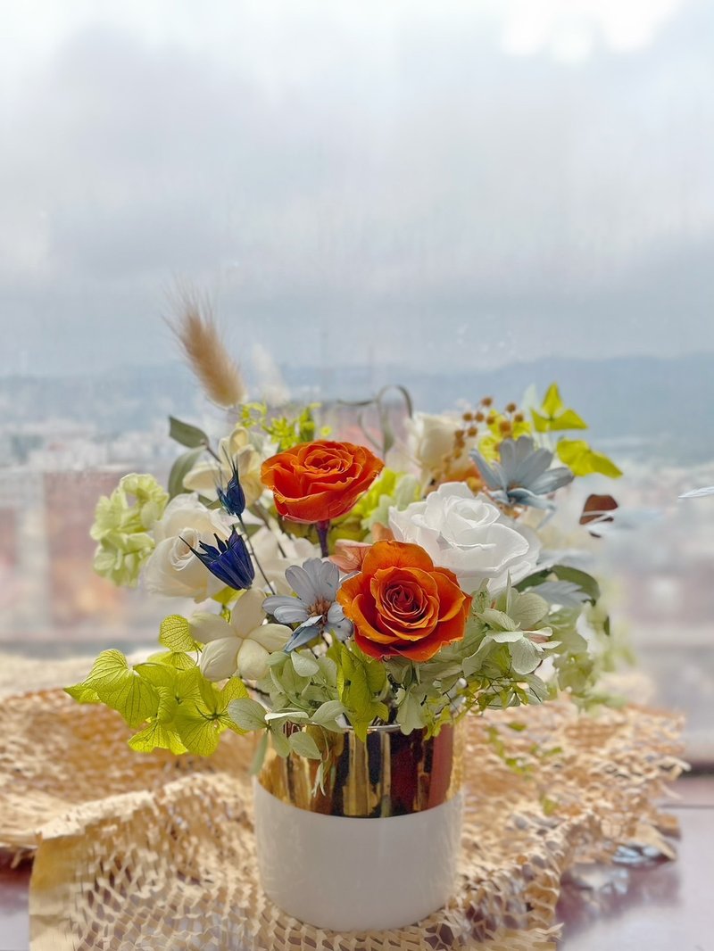 【永生花禮】花園裡永生玫瑰花禮/開幕花禮/升遷花禮/祝賀花禮 - 乾燥花/永生花 - 植物．花 多色