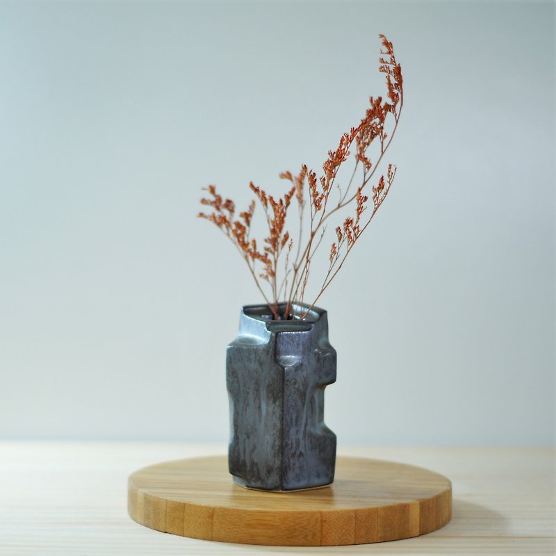 手作りの禅陶器の花瓶-容量約130ml - 花瓶・植木鉢 - 陶器 ブラック