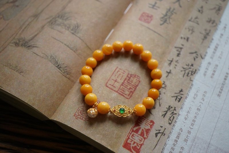 9mm小年份天然雞油黃蜜蠟 古法銀配飾珍珠設計單圈手串s - 手鍊/手環 - 半寶石 黃色