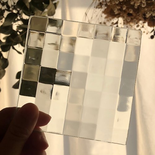 年年 Years 【紙鎮】8cm 方形 / 方格壓花玻璃
