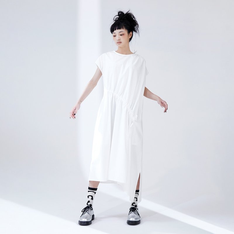drawstring swing dress - ชุดเดรส - ผ้าฝ้าย/ผ้าลินิน ขาว