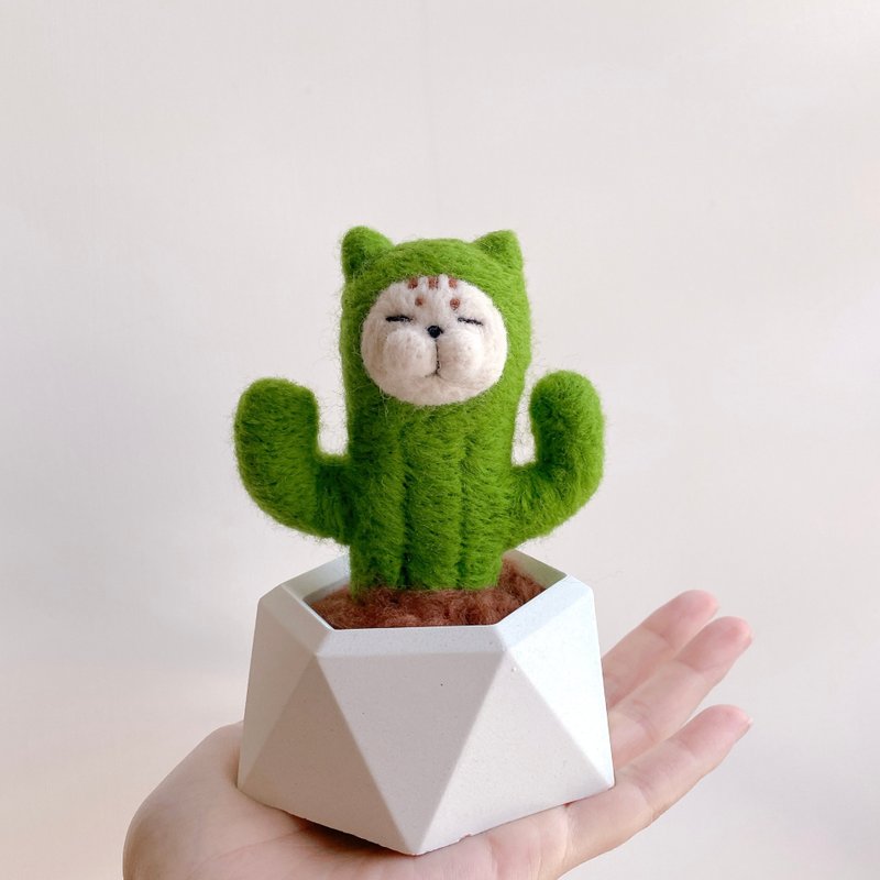 Wool felt-cactus too cat potted plant/succulent/decoration - ตกแต่งต้นไม้ - ขนแกะ 