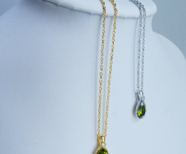 SWAROVSKI ラインストーン ネックレス 903659 スワロフスキー ドロップ ラインストーン ネックレス -石