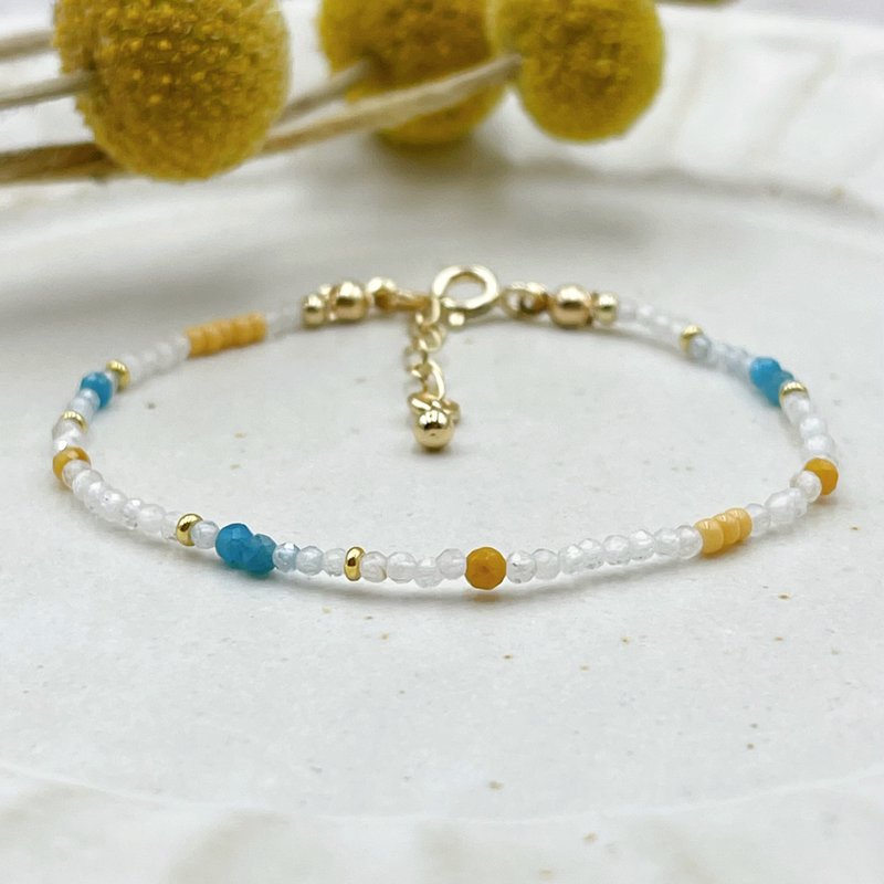 Summer at the Wine Lake | Mosido - Bracelets - Crystal Blue