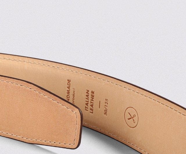 Louis Vuitton ブラックレザー ベルト 50/125 Louis Vuitton ブラックレザー ベルト 50/125 英名刻印無料