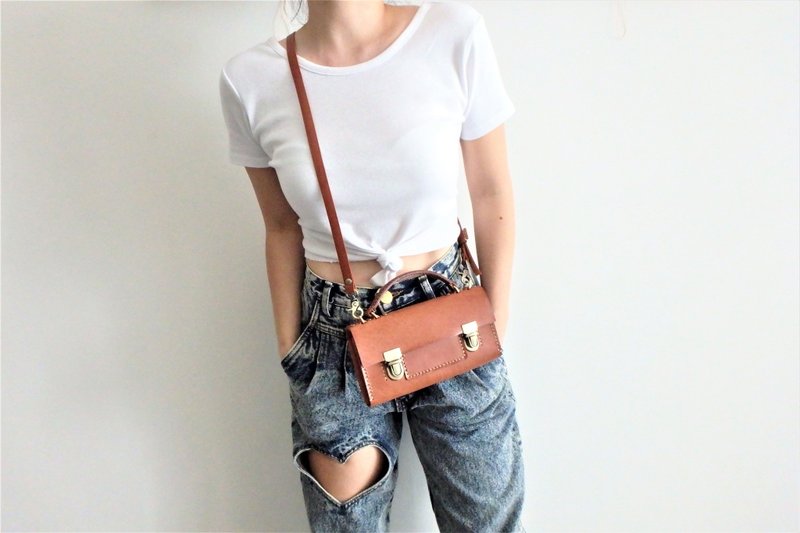 กระเป๋าสะพาย // ตัวอักษรพิเศษ // เรียบง่าย // กระเป๋าโทรศัพท์มือถือ // กระเป๋าค - กระเป๋าแมสเซนเจอร์ - หนังแท้ 