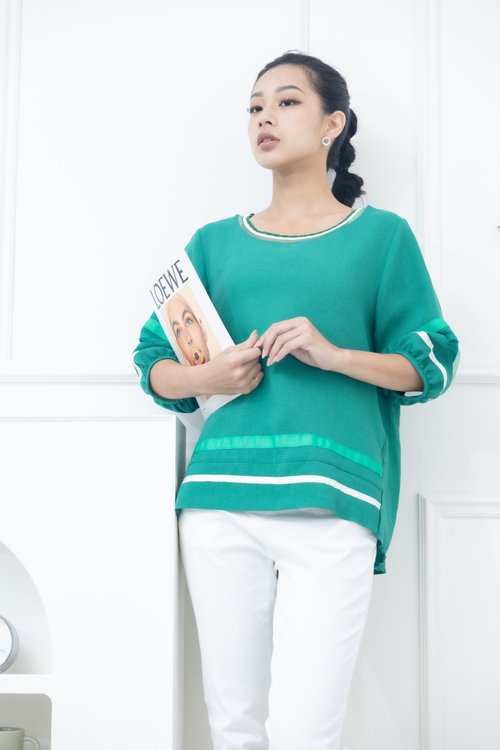 Meya 編縫編織 袖子網狀白色線條前短後長上衣 綠色