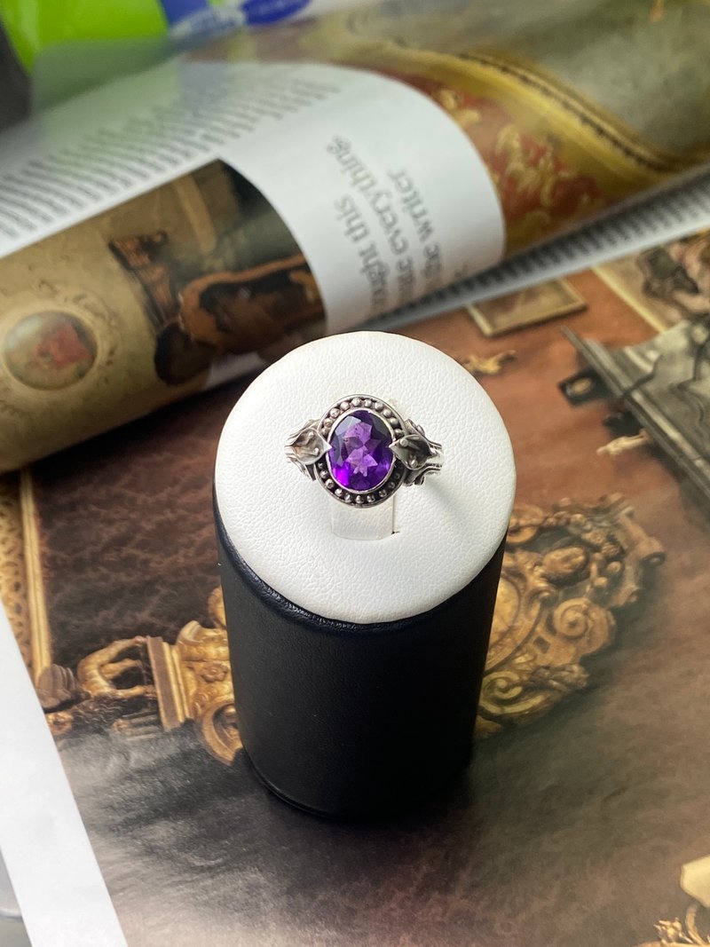 Nepal Style Aged Silver Amethyst Ring - แหวนทั่วไป - คริสตัล สีม่วง