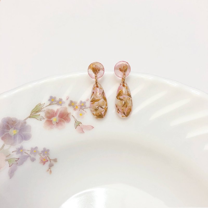 粉紅果凍耳環 原創 手作 乾燥花 日本樹脂 日系 透明 粉紅 水滴 - 耳環/耳夾/耳骨夾 - 樹脂 粉紅色