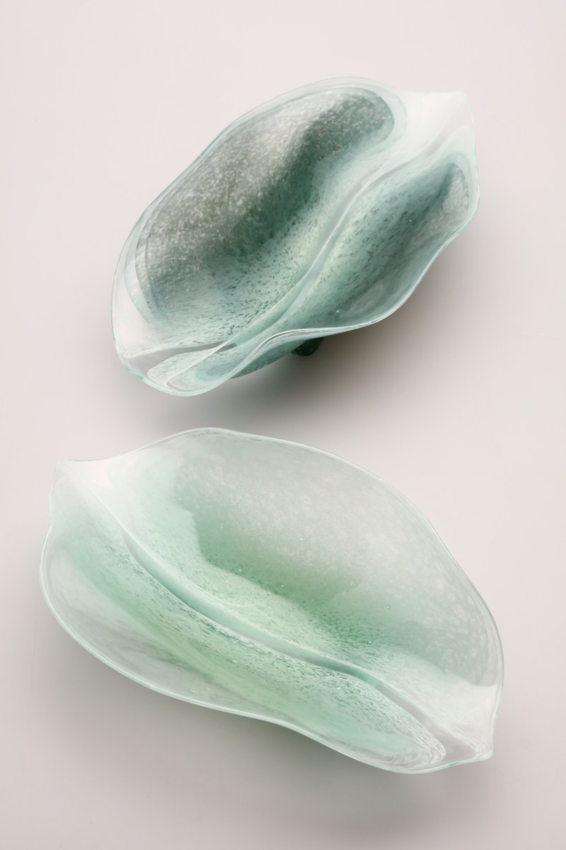 Magnolia obovata - Plates & Trays - Glass Green
