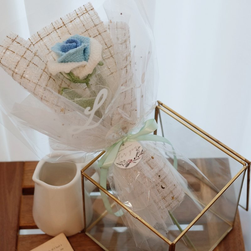 Wool rose gradient blue Valentine's Day bouquet with carrying bag - ช่อดอกไม้แห้ง - ผ้าฝ้าย/ผ้าลินิน สีน้ำเงิน