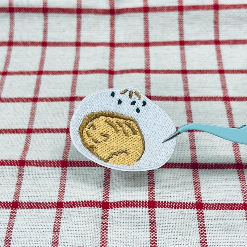 Breakfast cat meat buns - Knitting, Embroidery, Felted Wool & Sewing - Thread White