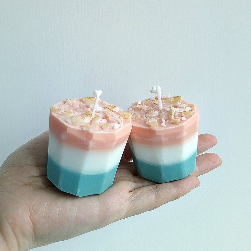 Stones | Natural Soywax Scented Candle | Orange & Eucalyptus - เทียน/เชิงเทียน - ขี้ผึ้ง สีส้ม