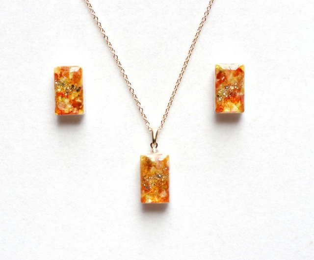 ≪321 レッド≫レジンピアス 500円 ≪321 レッド≫レジンピアス 500円 レジンピアス - アクセサリー