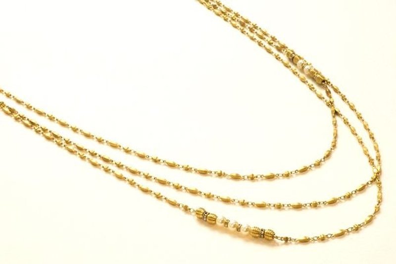 Drape pearl necklace Bronze - สร้อยคอ - เครื่องเพชรพลอย ขาว