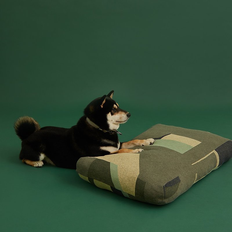 PIECES織物で作られた緑の犬用スリーピングクッション - 寝具 - コットン・麻 グリーン