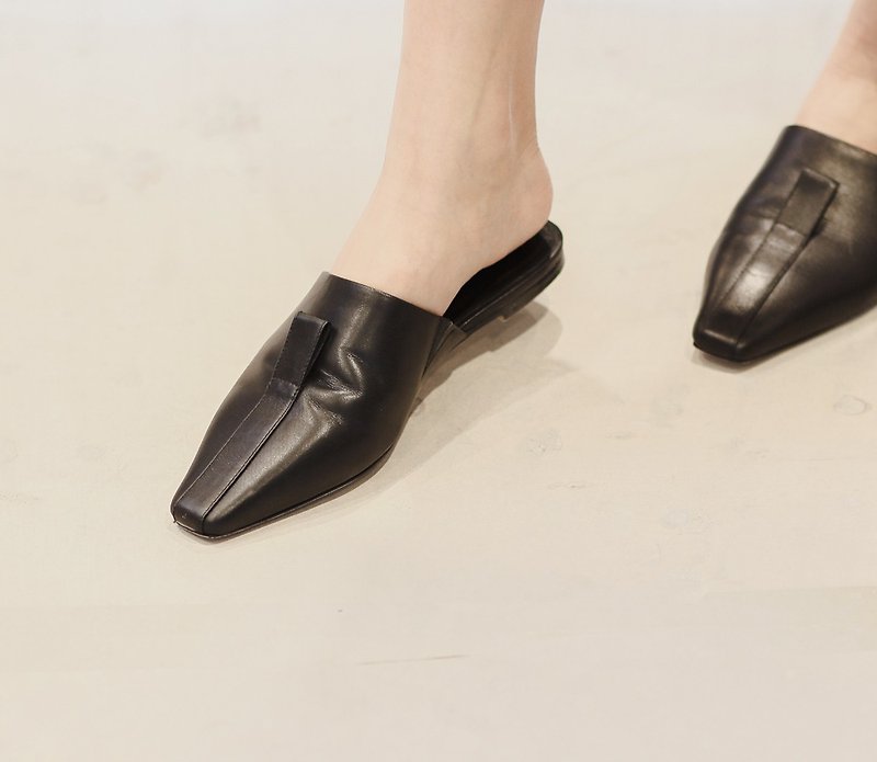 Simple folding flat sandals and slippers black - รองเท้ารัดส้น - หนังแท้ สีดำ