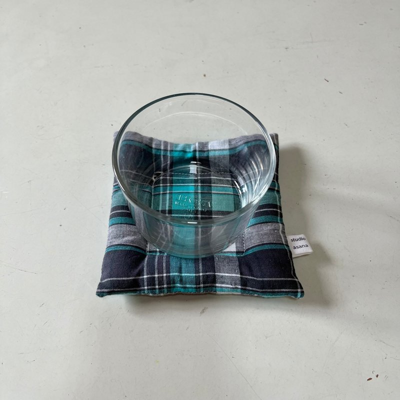 #1 Madras Check Cushion Coaster - ที่รองแก้ว - ผ้าฝ้าย/ผ้าลินิน สีน้ำเงิน