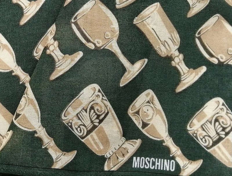 Moschino Vintage Handkerchief Smiley Face on the Glass 17 x 17 inches - 絲巾 - 棉．麻 綠色