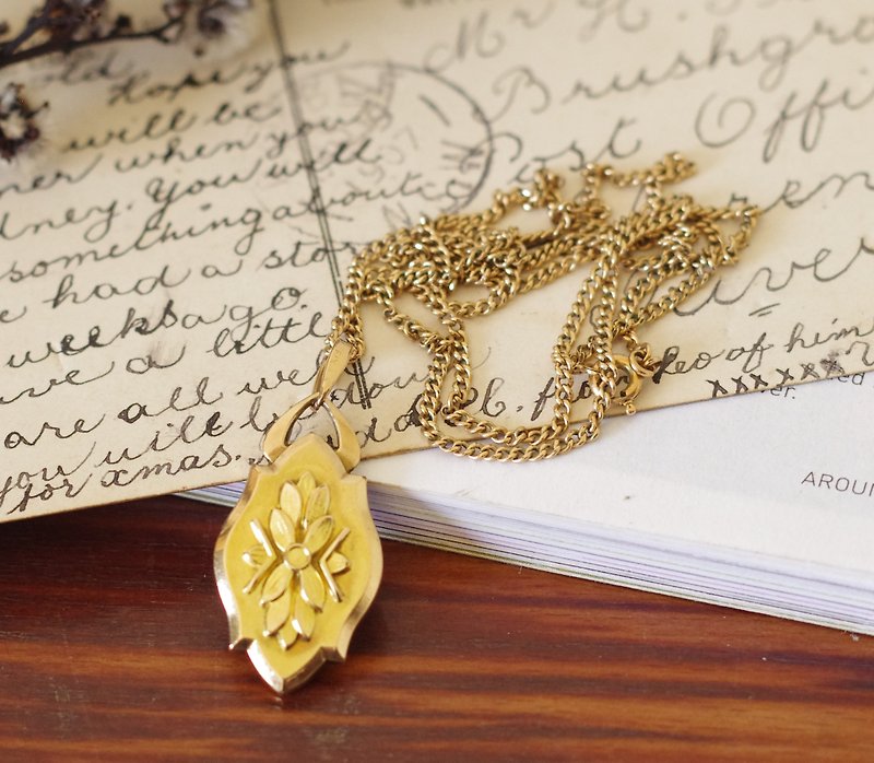 -Antique Antique thick gold French FIX double-sided embossed flower necklace N521 - สร้อยคอ - โลหะ สีทอง