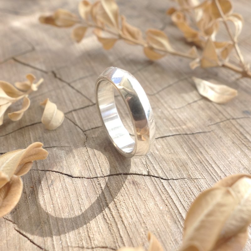 純銀 素面角戒指 - 手工製作 - 戒指 - 其他金屬 銀色