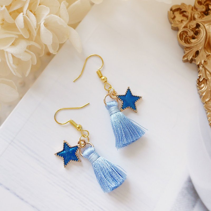 Blue starry small tassel earrings - Earrings & Clip-ons - Other Metals Blue