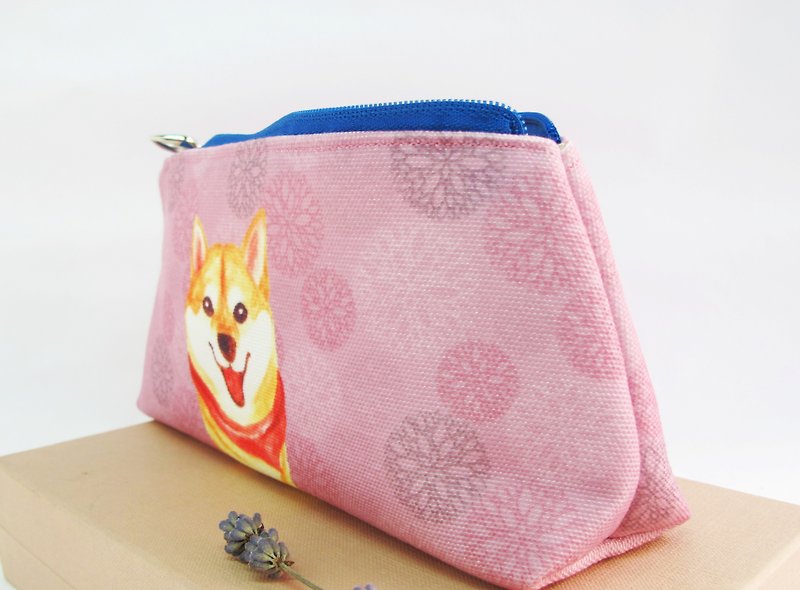 柴犬 紫紅 花花 化妝包 雜物包 筆袋 收納包 - 化妝包/收納袋 - 棉．麻 紫色