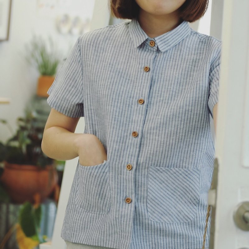 mini pockets shirt - เสื้อเชิ้ตผู้หญิง - ผ้าฝ้าย/ผ้าลินิน สีน้ำเงิน