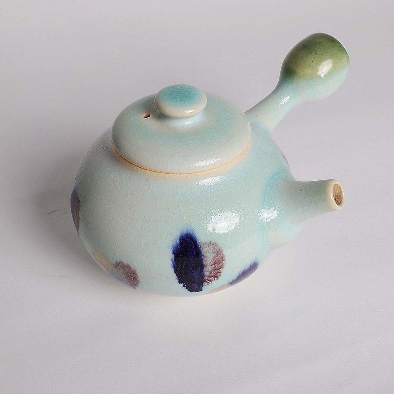 Celadon horizontal hand three color pot (including wooden box) - Teapots & Teacups - Pottery Green