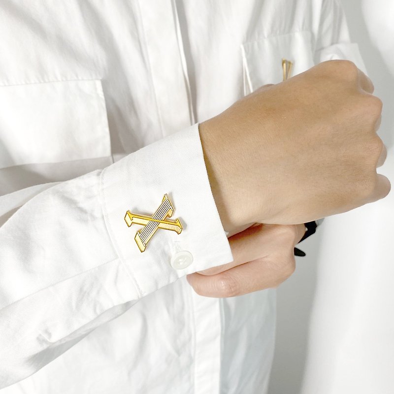 X / Xoxo -琺瑯徽章卡－附信封 開學季 情人卡 萬用字母卡 - เข็มกลัด/พิน - วัตถุเคลือบ สีเหลือง