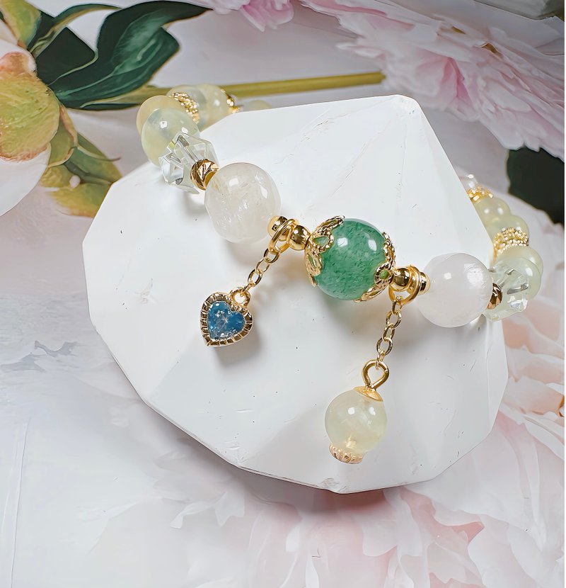 Green strawberry crystal brushed green spodumene white Stone 18k gold design crystal bracelet - Bracelets - Crystal Green