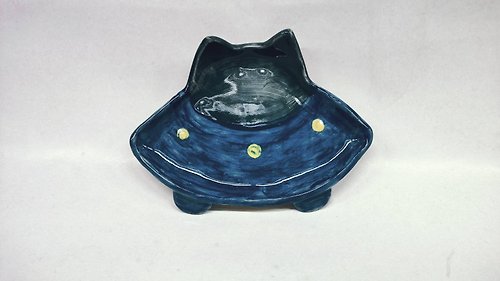 夕忻陶坊 【可愛貓咪系列】喵星來的飛碟盤/手作陶瓷盤