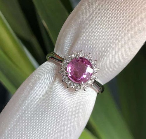 スリランカ産非加熱天然ピンクサファイアルース 楽天市場】スリランカ産ビビッドピンクサファイア 3.1ct ルース