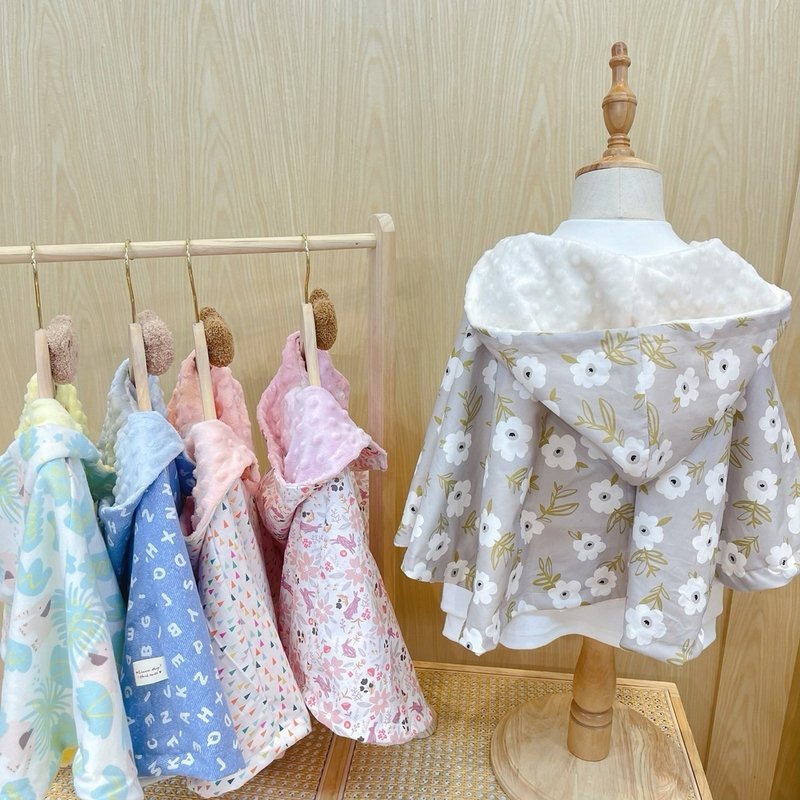 Japanese Yamato flower handmade baby handmade warm cloak baby gift full moon gift one month gift - ของขวัญวันครบรอบ - ผ้าฝ้าย/ผ้าลินิน 