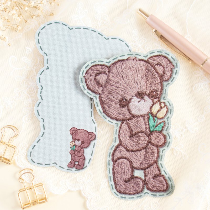 ダイカットメモ - ワッペン風 刺繍テディベア(くま) No.3 - 付箋・ポストイット - 紙 グリーン