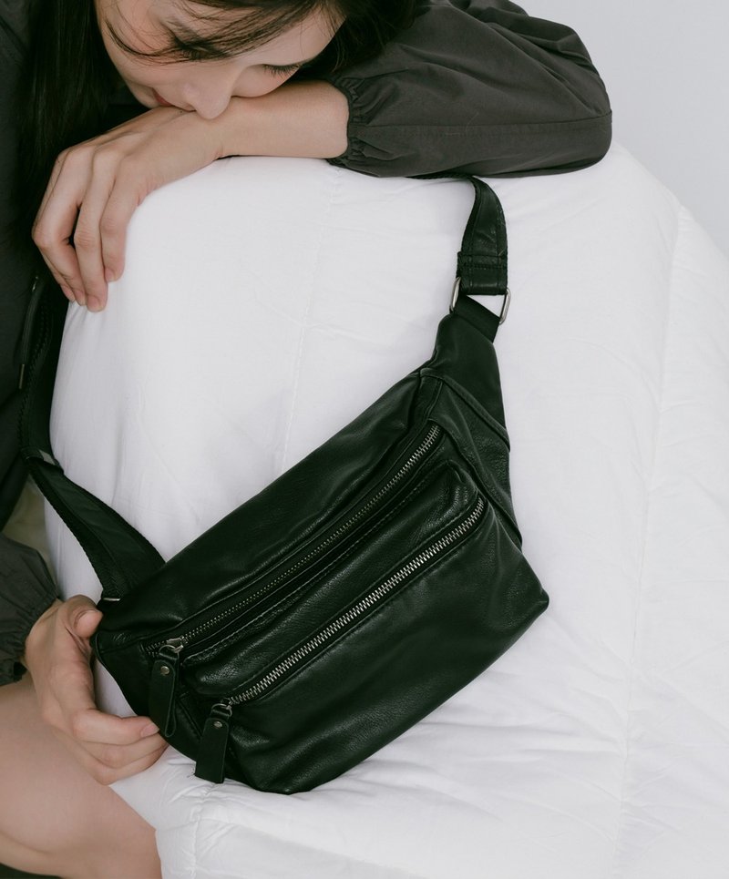 supportingrole皮革口袋斜腰包旅行百搭日常真皮斜背包 黑 - 側背包/斜背包 - 真皮 黑色